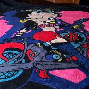 Betty Boop Plush Blanket in Pink, Blue & Black